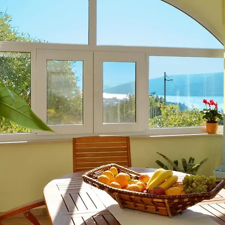 Apartment Una Seget Vranjica